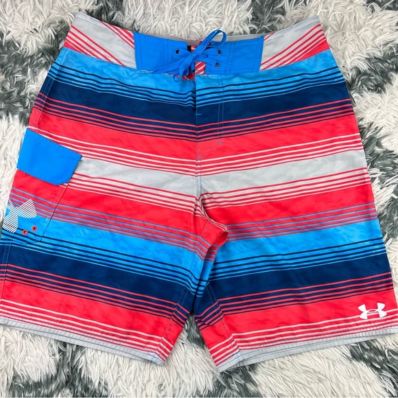 Under Armour Other - Under Armour Men's Board Shorts Red Blue Gray Size 34 Loose